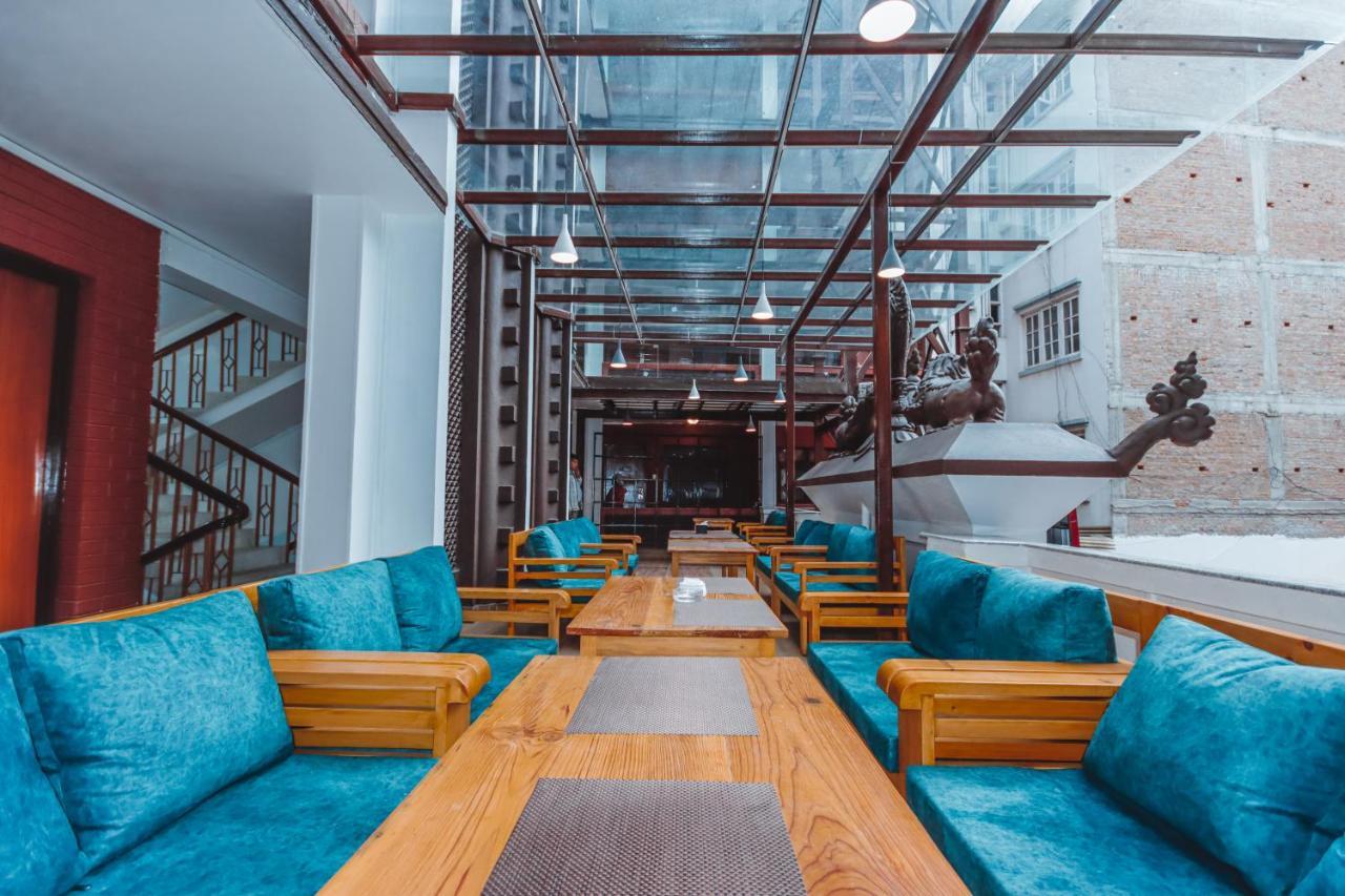 Hotel Elegant Kathmandu Inn Exteriör bild