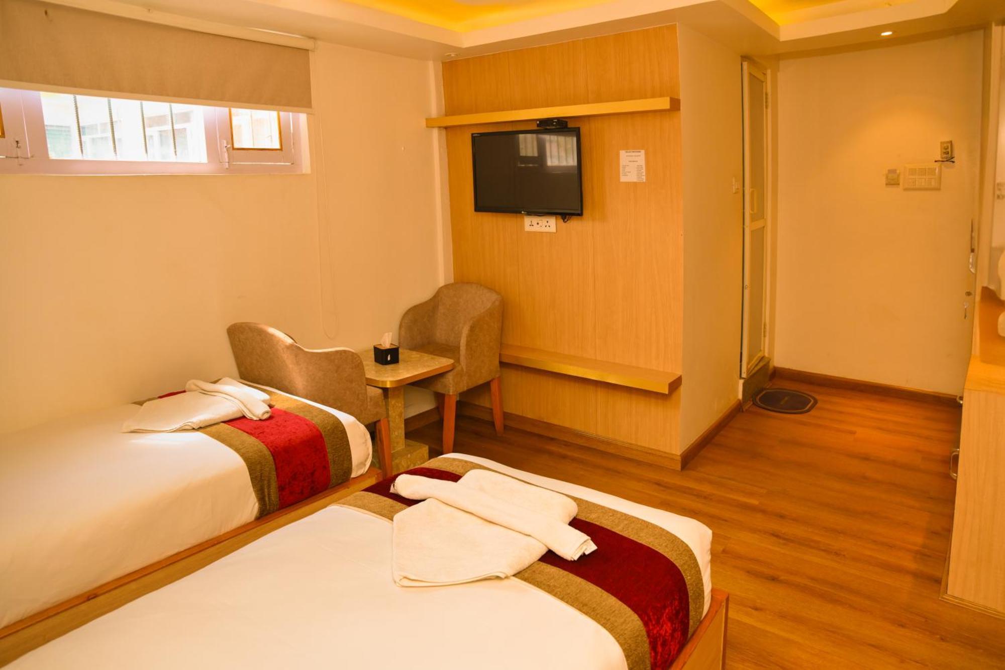 Hotel Elegant Kathmandu Inn Exteriör bild